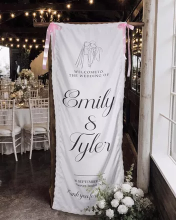 Linen Lace Welcome Banner